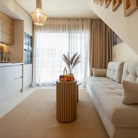 Anna Luxury By Travelpro *