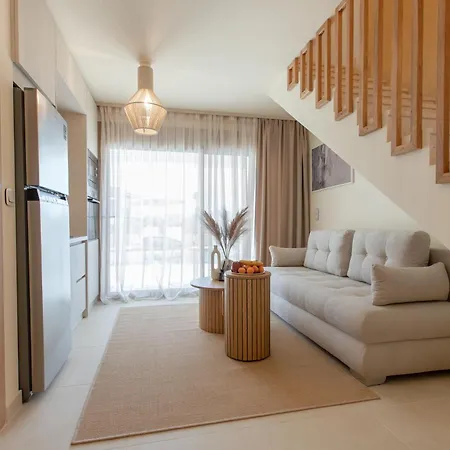 Anna Luxury By Travelpro Apartmán Flogita