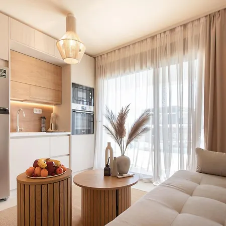 Anna Luxury By Travelpro Apartmán